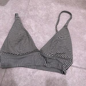 American Eagle Aerie 2 piece swim suit set bottoms are high waisted cheeky